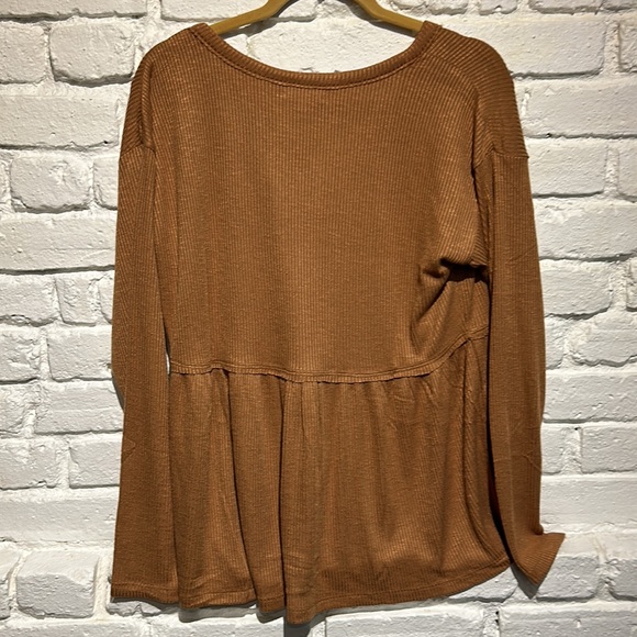 Maurice’s size small brown baby doll style top - Picture 5 of 7